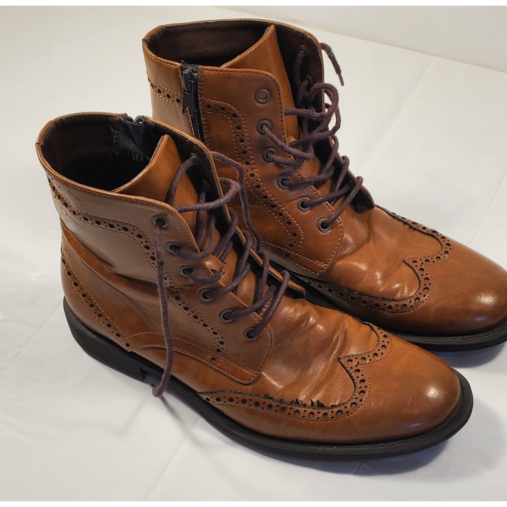 Kenneth Cole Unlisted Men's Blind Sided Wingtip Ankle Boots Cognac Brown Sz 9.5
